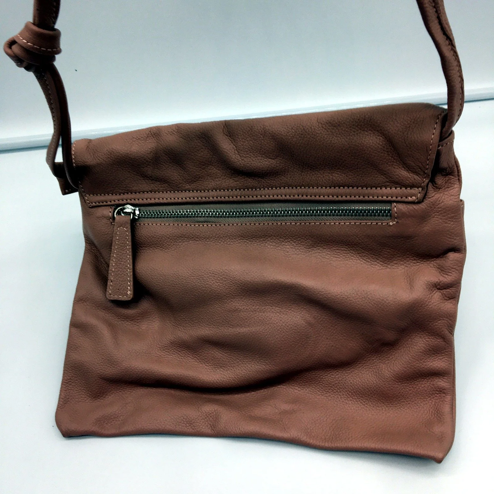 Poppy Green Womens Leather Crossbody Bag with Ruffled Design in Blush Pink NEW - Image 3