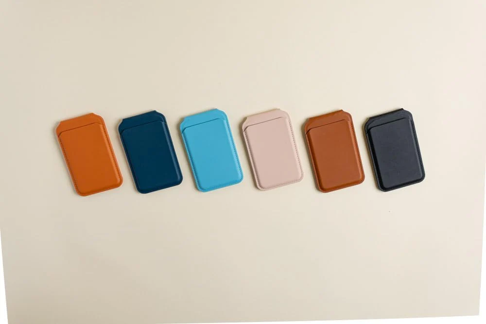 Satechi Magnetic MagSafe Wallet Adhesive Card Holder 4 Slots Light Blue DEMO - Image 9