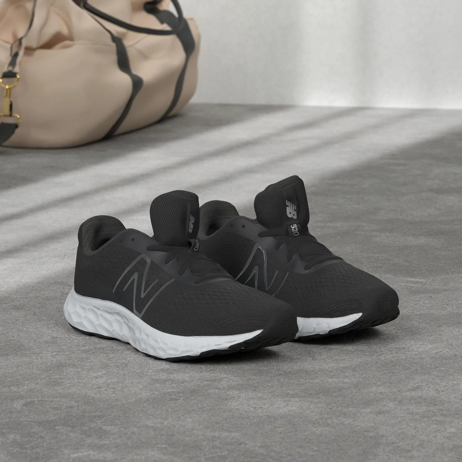 New Balance Men 520V8 Black Grey Running Sport US 10 WIDE Fit EUR 44 NEW - Image 2