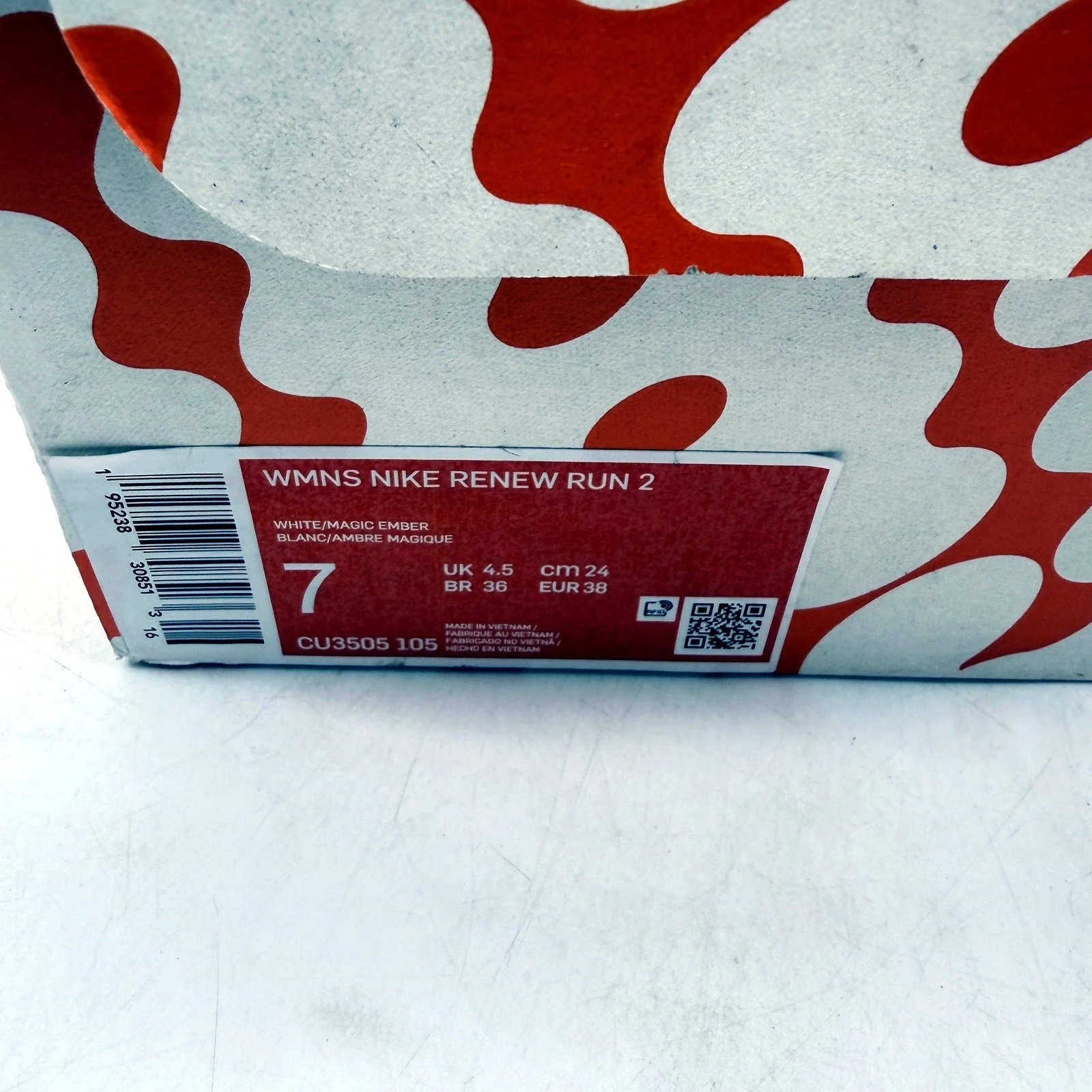 Nike Womens Cushioned Renew Run 2 Running Shoes, White, Size US 7.5 DEMO - Image 5