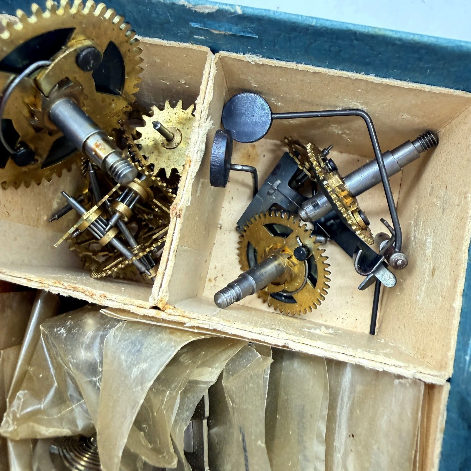VINTAGE Clock Movement Parts By Peter Weckerwerk Ersatzteilpackung In Box - Image 6