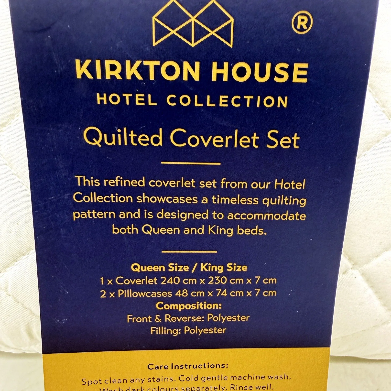 Quilted Coverlet Set White & Navy Trim Hotel Collection Fits Queen/King NEW - Image 3