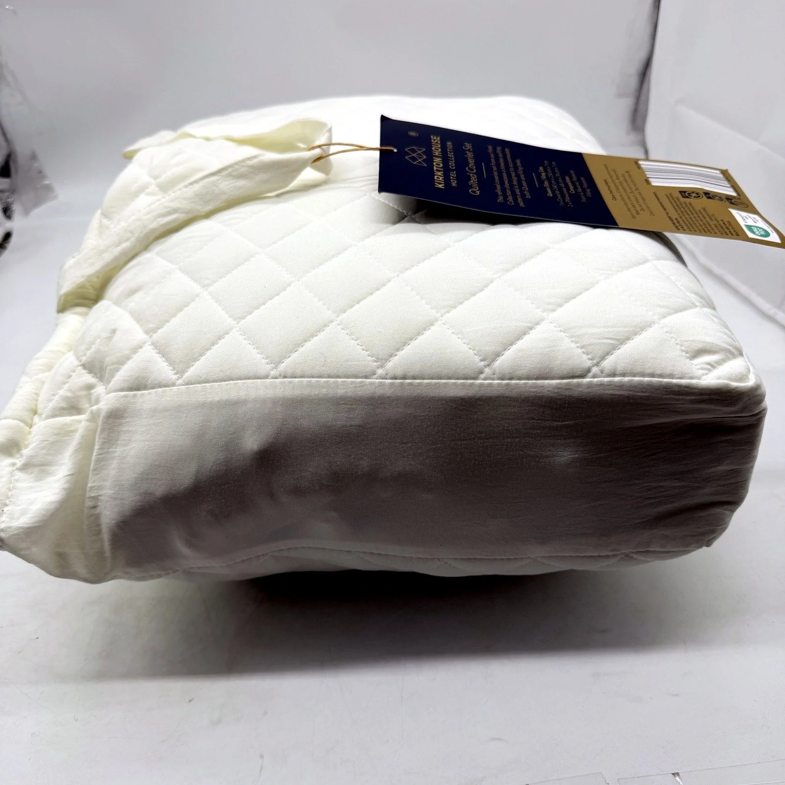 Quilted Coverlet Set White & Navy Trim Hotel Collection Fits Queen/King NEW - Image 5