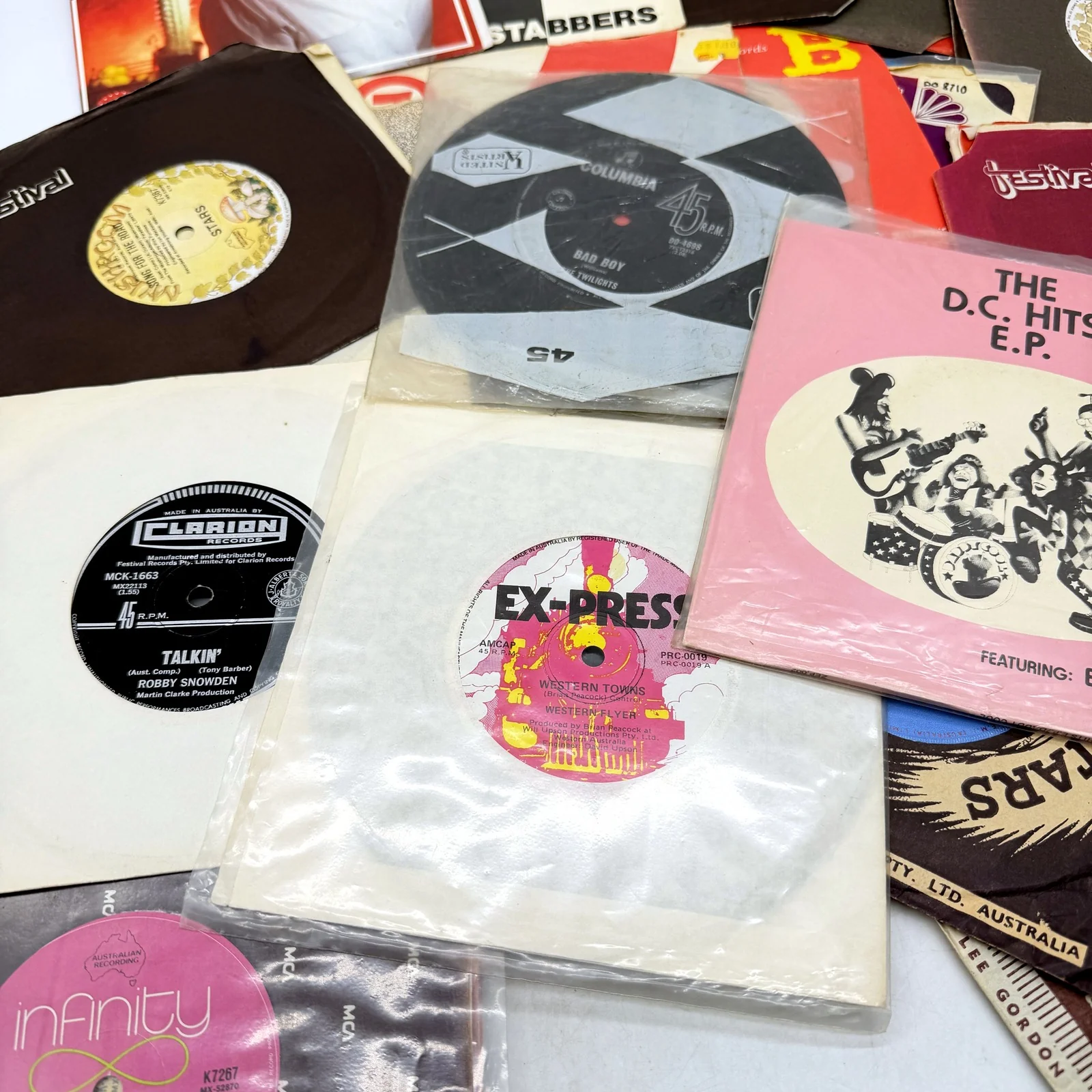 VINTAGE 1970s 41 Piece Assorted Artists Vinyl Single LP Record Collection - Image 2