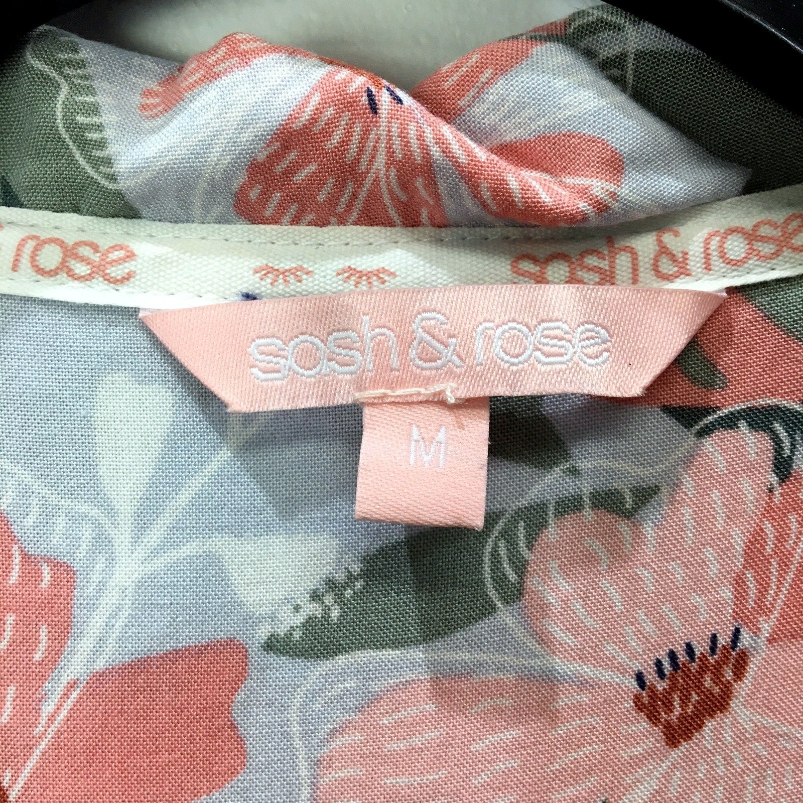 Sosh & Sleepwear, Top rose Womens Floral Button-Down Soft Sz M - Image 4