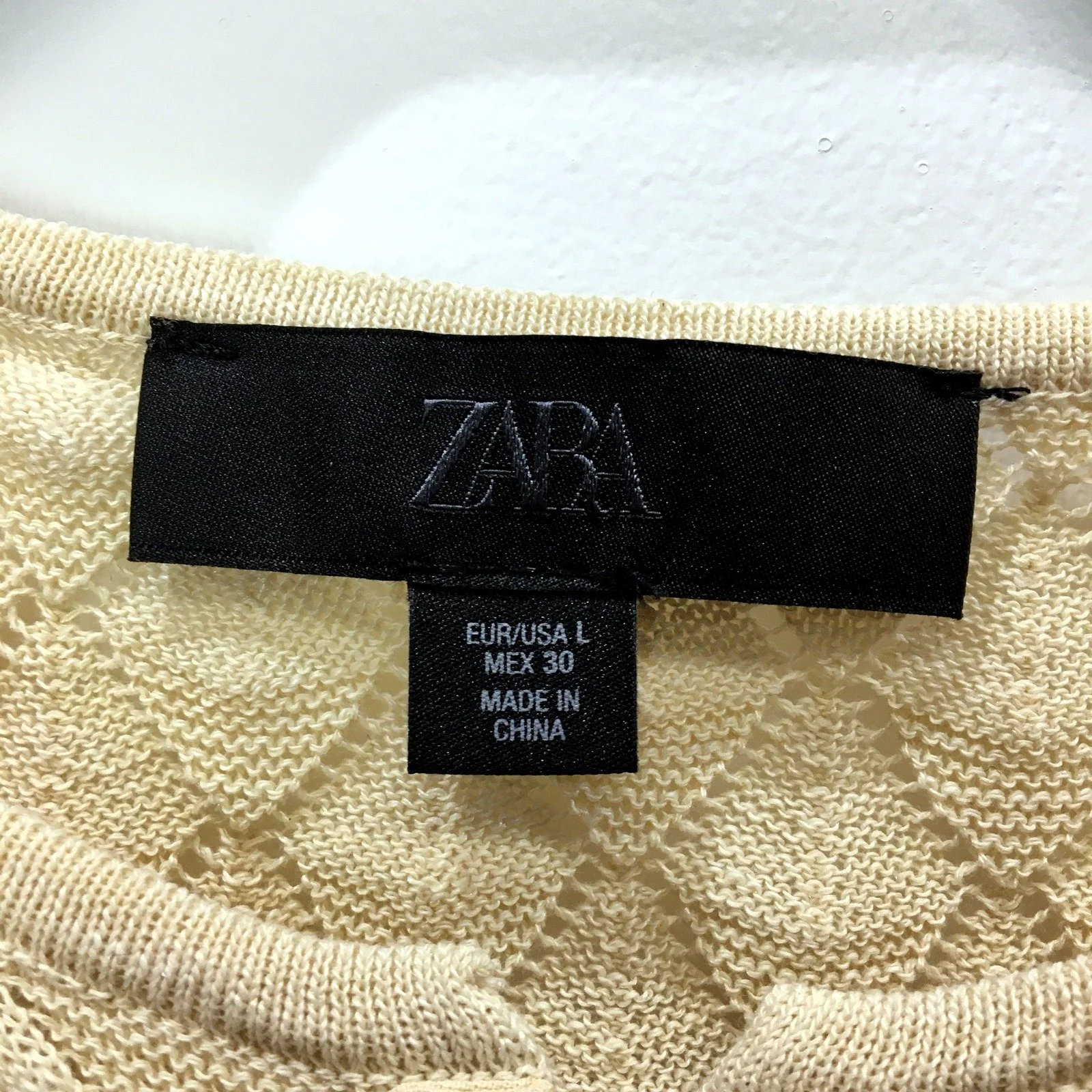 Zara Womens Beige Pullover Sweater with Scallop Pattern and Zipper - Size L - Image 6