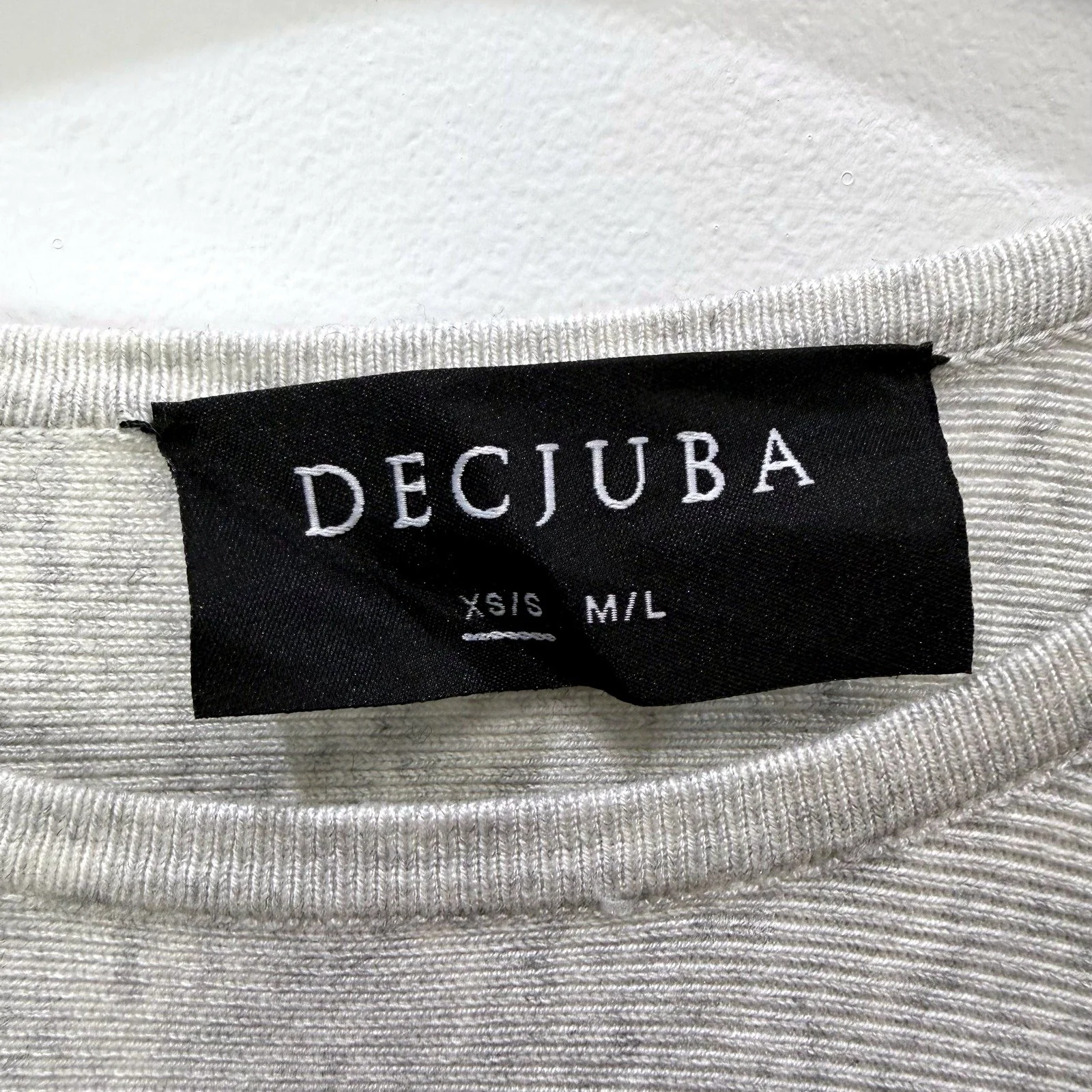 Deciuba Womens Ribbed Knit Pullover Sweater Gray Puff Sleeve Size Small - Image 3