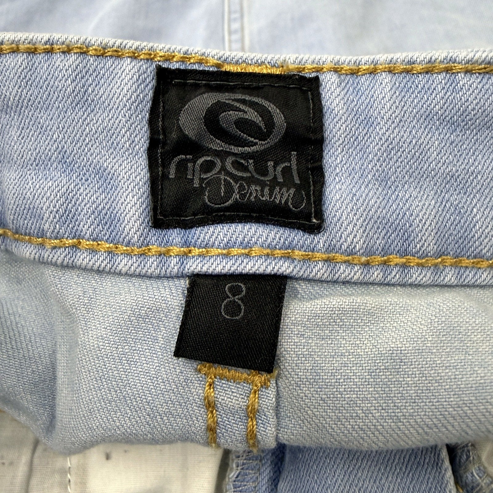 Rip Curl Womens Light Blue Denim Skirt for Casual Wear, Size 8 - Image 4
