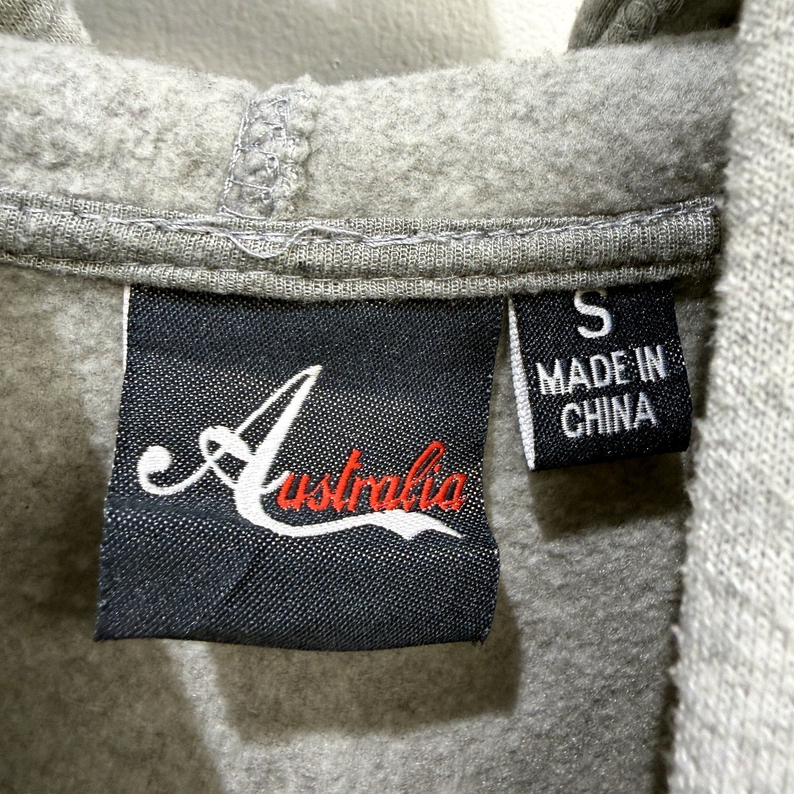 Champion Mens Gray Pullover Sweatshirt with Hooded Cotton Design, Size S - Image 4