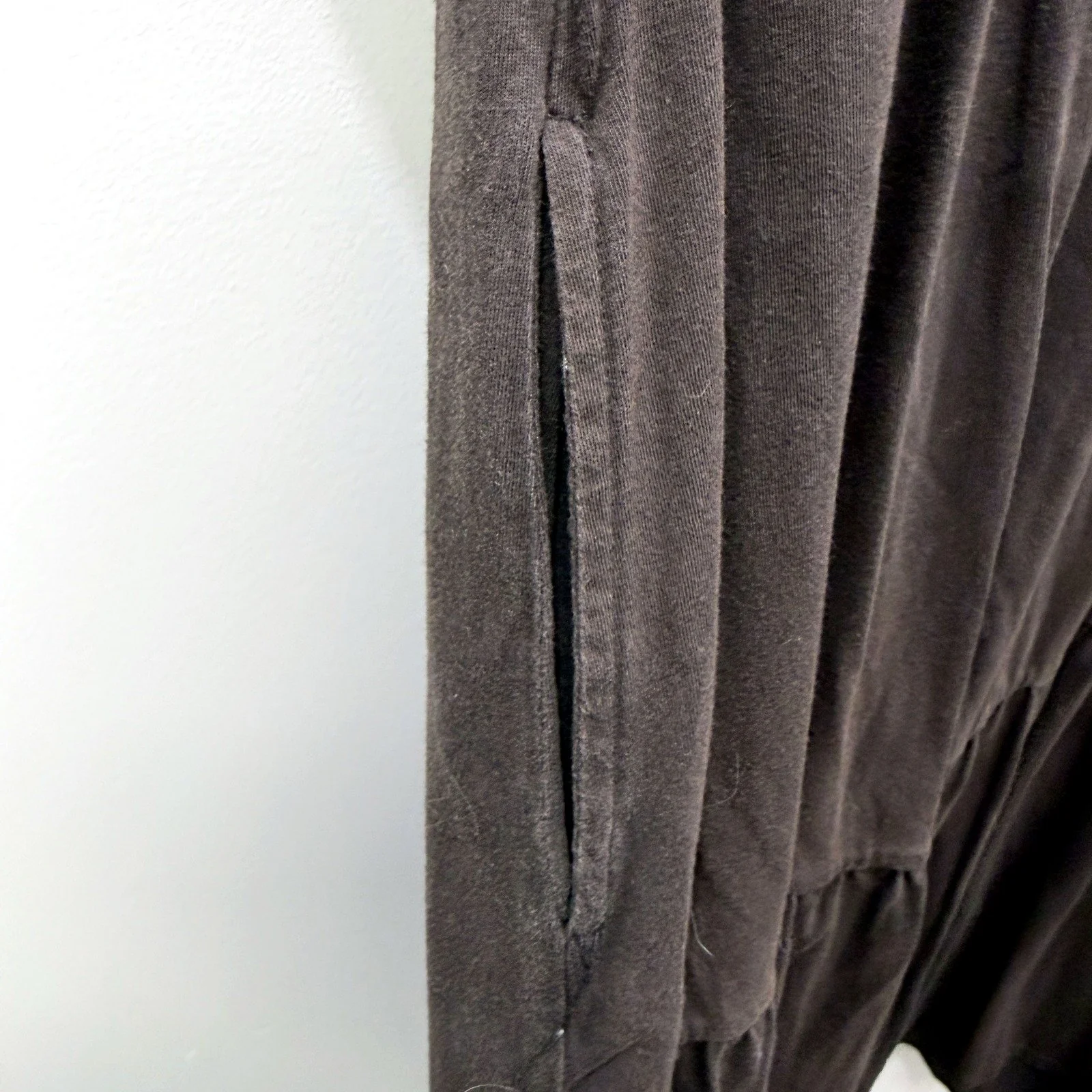 Decjuba Womens Tiered Midi Dress Relaxed Fit Puff Sleeve Dark Brown Size S - Image 3