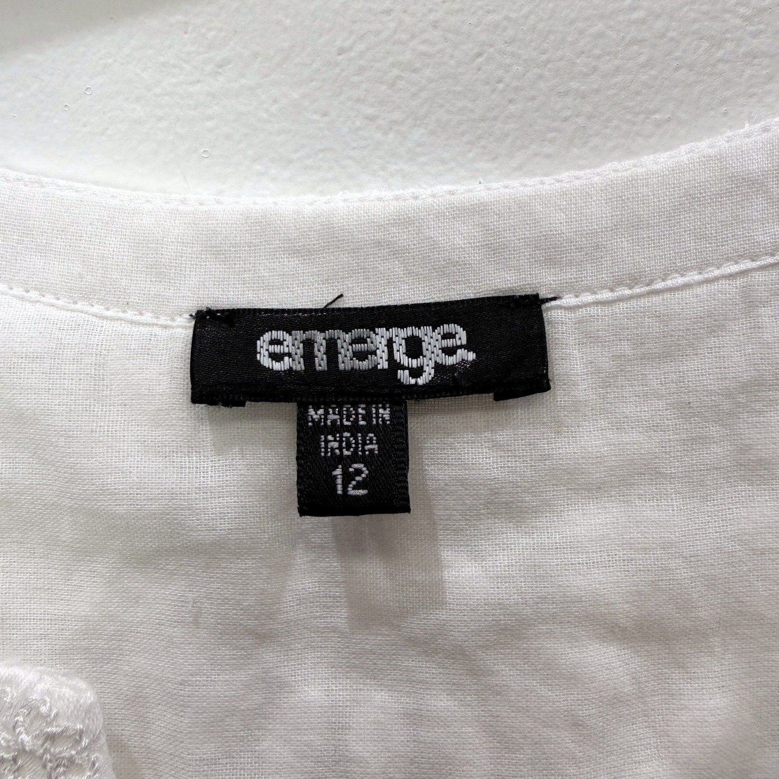 Emerge Womens Lace Dress in White - Casual, Lightweight, Feminine Style Size 12 - Image 4