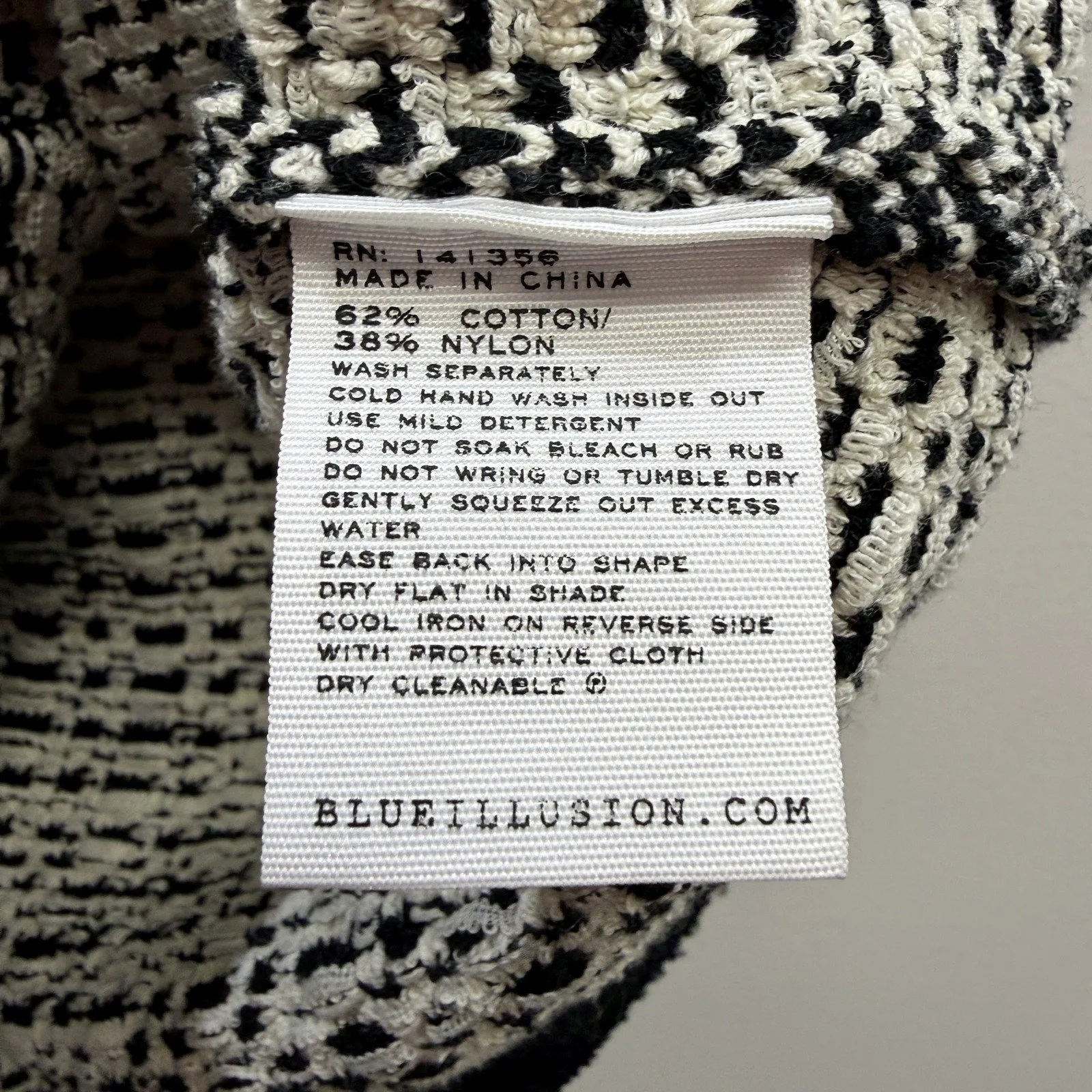 Blue Illusion Womens Knit Vest Patterned Button Front Black and White Size S - Image 4