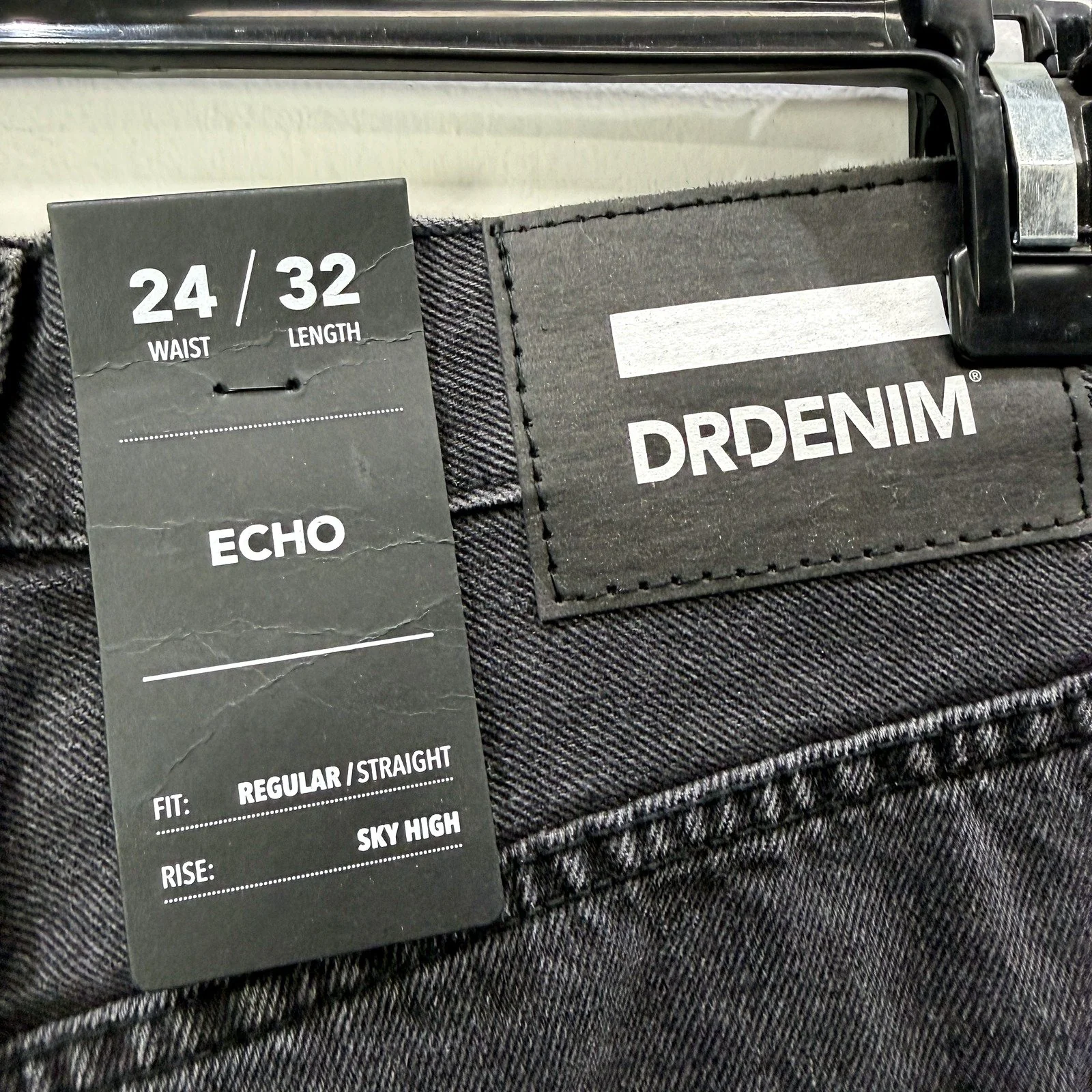 DR. DENIM Womens Echo Straight Leg Jeans in Concrete Black, Size 24/32 NEW - Image 3