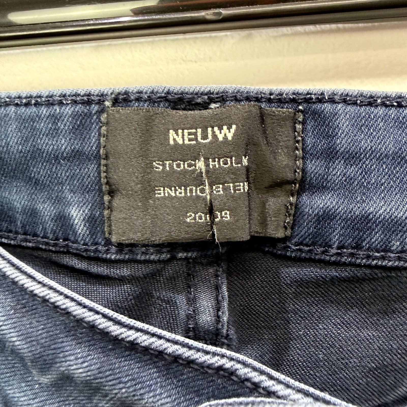 Neuw Mens Ray Tapered Dark Blue Cotton Jeans, Size 30 : 32 NEW - Image 4
