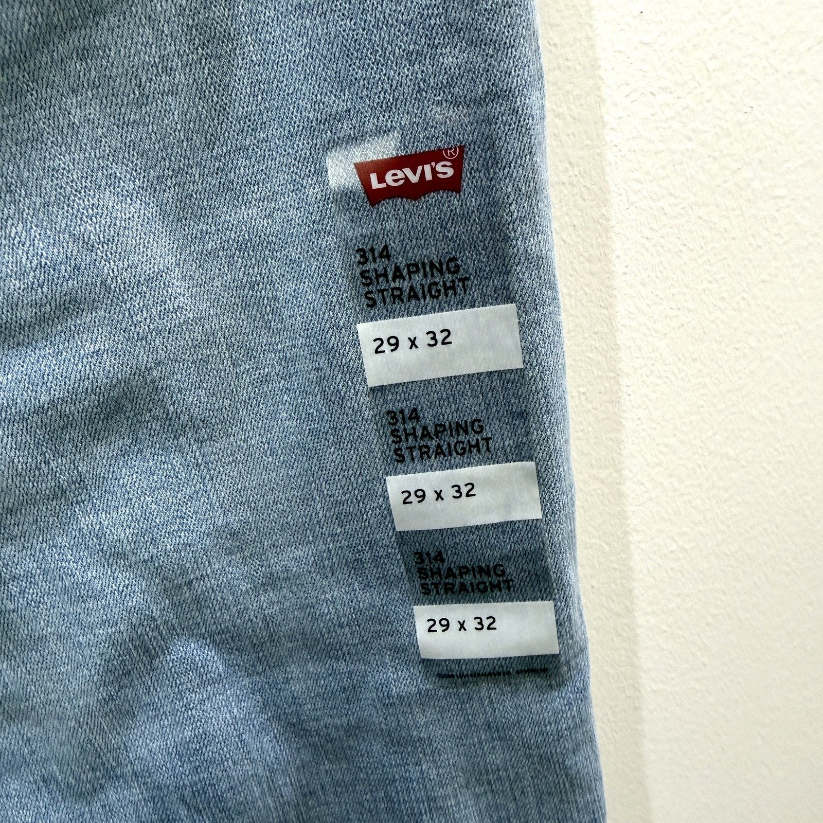 Levi's Womens 314 Shaping Straight Leg Jeans, Medium Blue, Size 29 x 32 NEW - Image 3