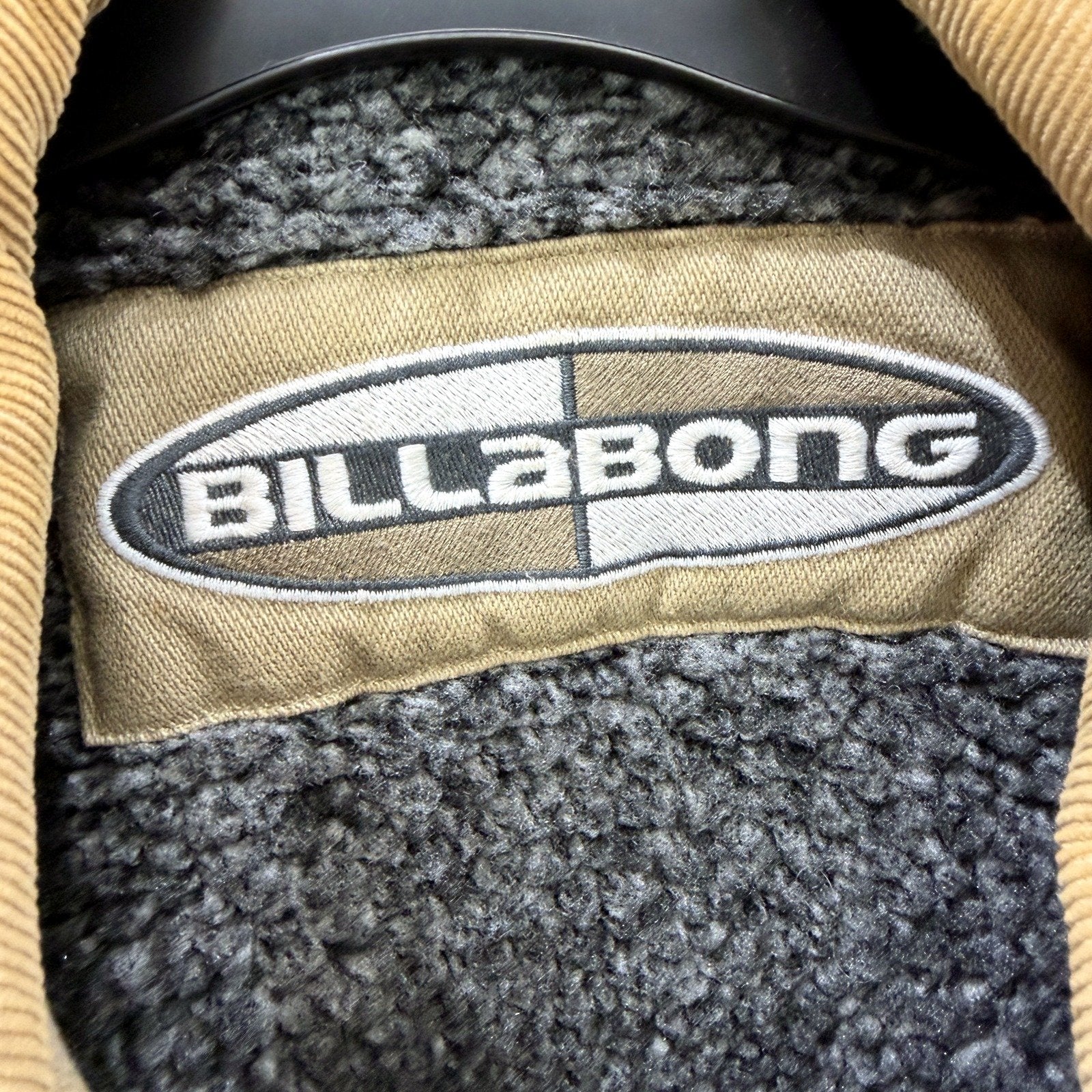 Billabong Mens Corduroy Canvas Jacket for Casual Outdoor Work in Tan, Size XL - Image 4