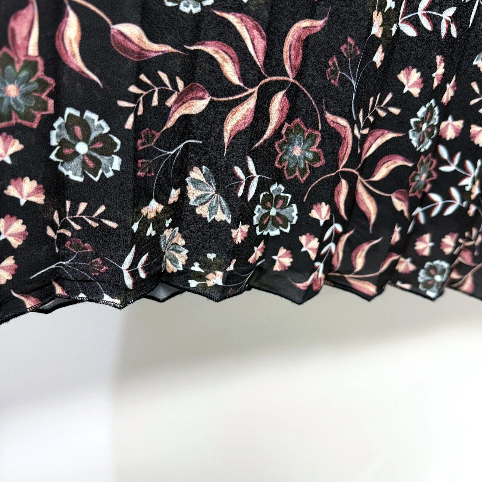 Portmans Womens Pleated Floral Midi Skirt in Multi Color & - Size 12 - Image 6