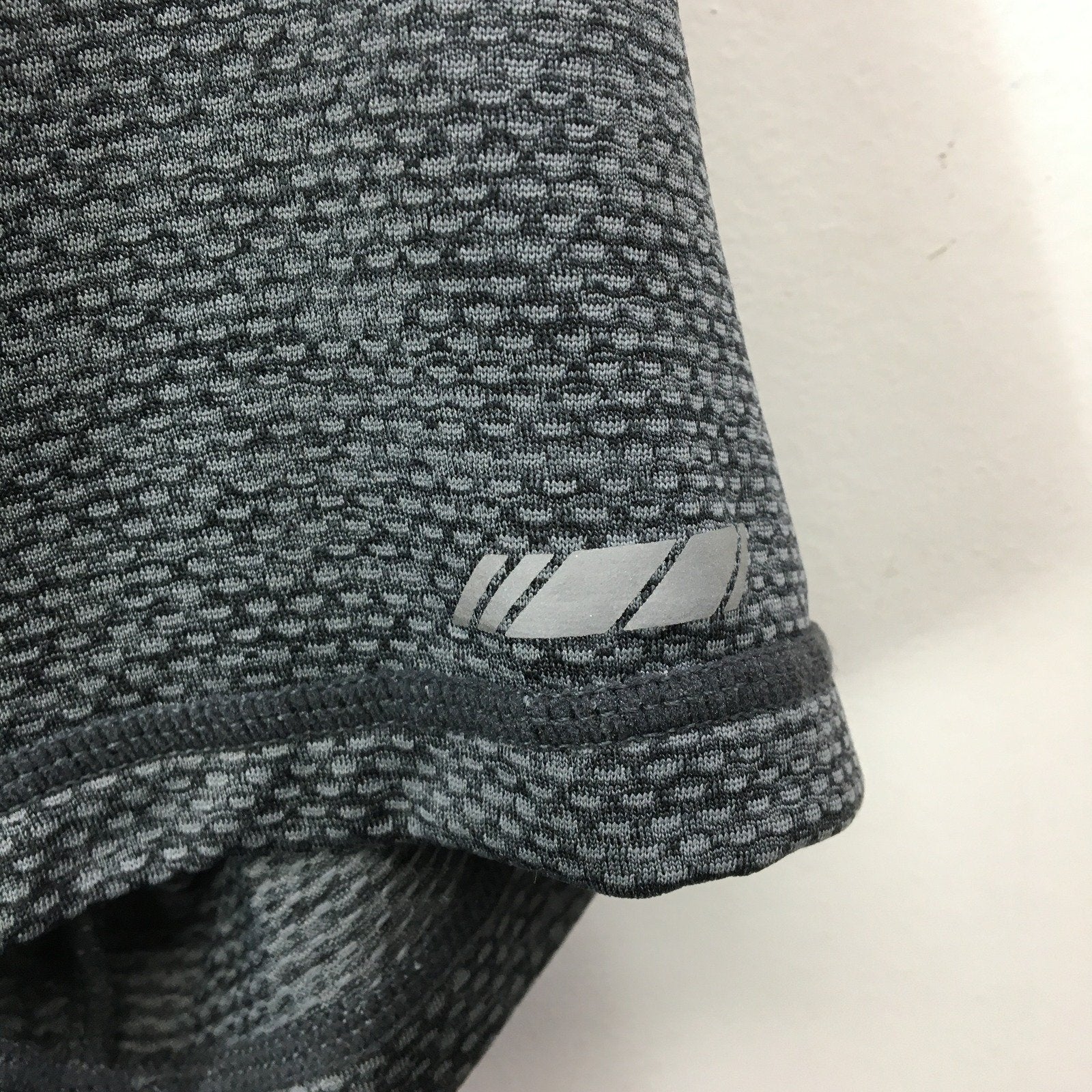 Active Gray Pullover Sweatshirt Unisex Workout Top Comfortable Soft Fit Size L - Image 3