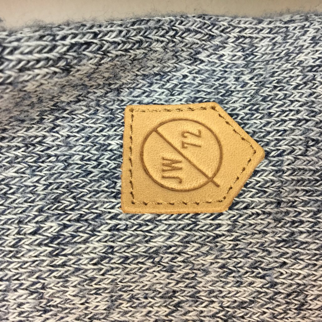 Jeanswest Grey/ Blue Soft Knit Hoodie Unisex Size Large NEW - Image 5